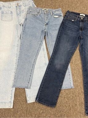3 pairs of women’s jeans bundle